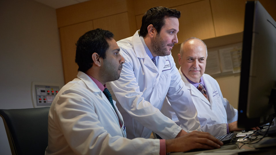Dr. Alec Kimmelman Reviews Images